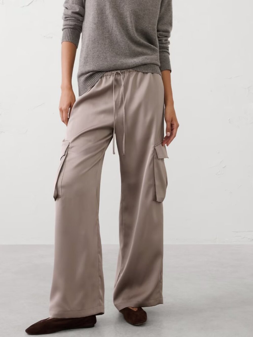 Banana Republic Silky Cargo Wide Leg Pants Mocha Latte Large NWT 30" Inseam
